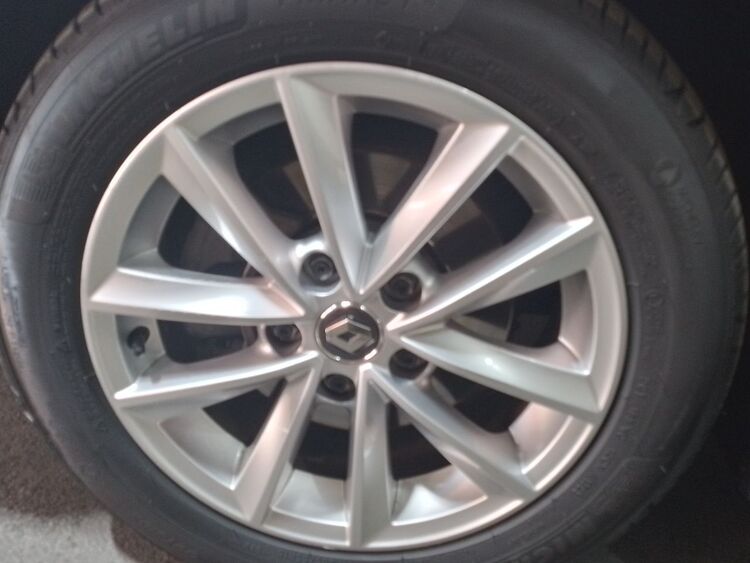 Renault Megane ZEN 140CV foto 18