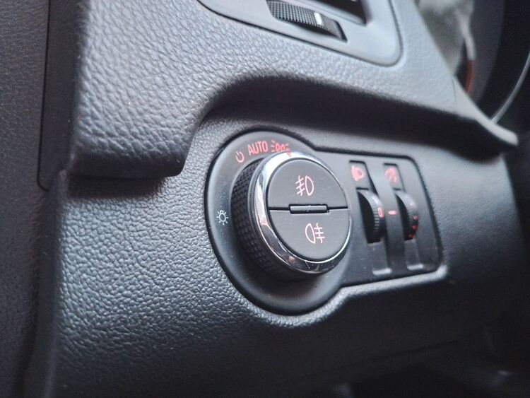 Opel Insignia  Edition foto 14