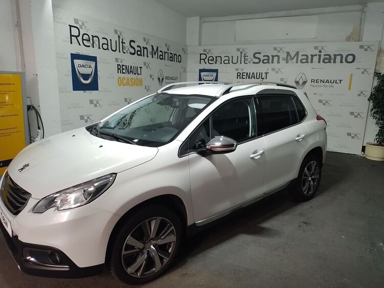 Peugeot 2008 Allure foto 2