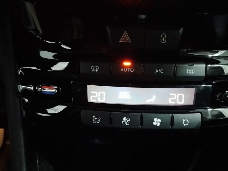 Peugeot 2008 Allure foto 21