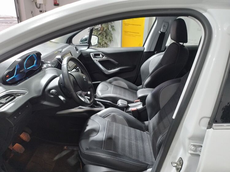 Peugeot 2008 Allure foto 8