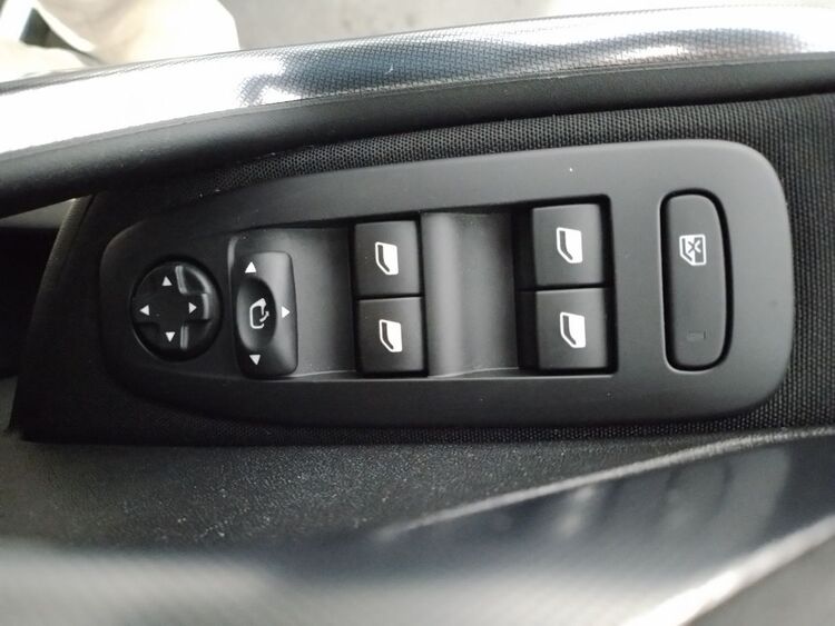 Peugeot 2008 Allure foto 11