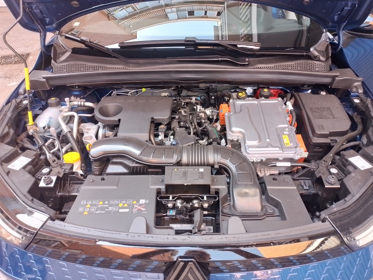 RENAULT NUEVO CAPTUR SPRIT ALPINE FULL HYBRID 145 CV foto 20