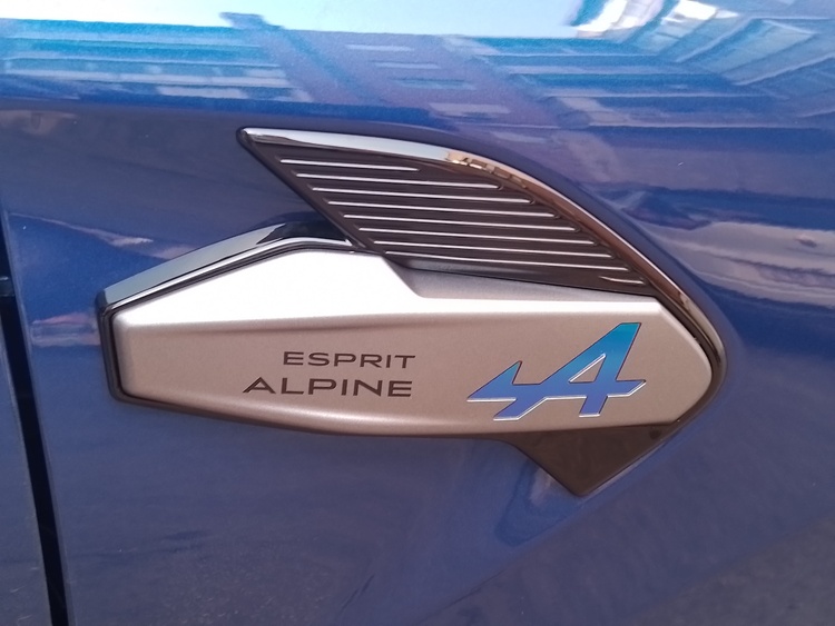 RENAULT NUEVO CAPTUR SPRIT ALPINE FULL HYBRID 145 CV foto 10
