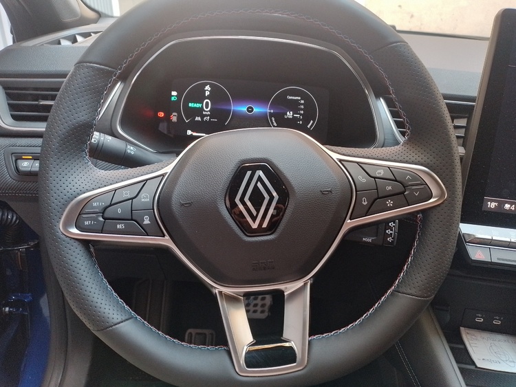 RENAULT NUEVO CAPTUR SPRIT ALPINE FULL HYBRID 145 CV foto 11