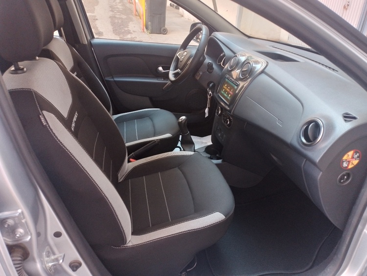 Dacia Sandero Stepway Comfort foto 7