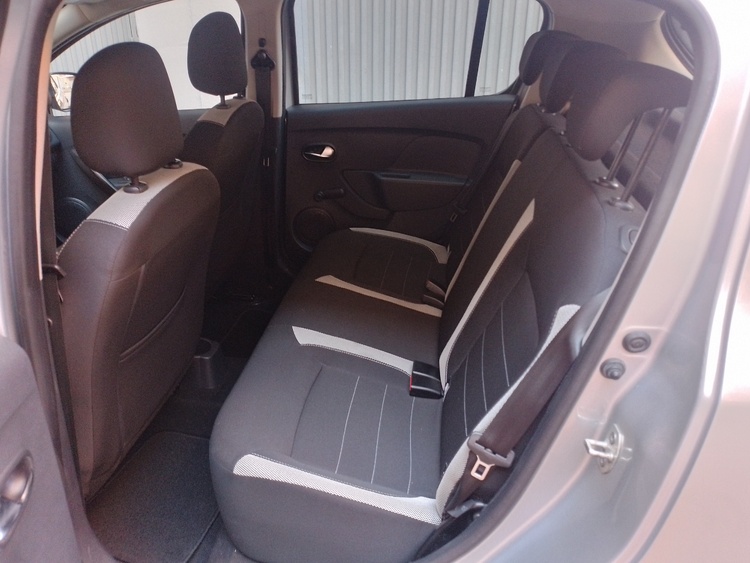 Dacia Sandero Stepway Comfort foto 8