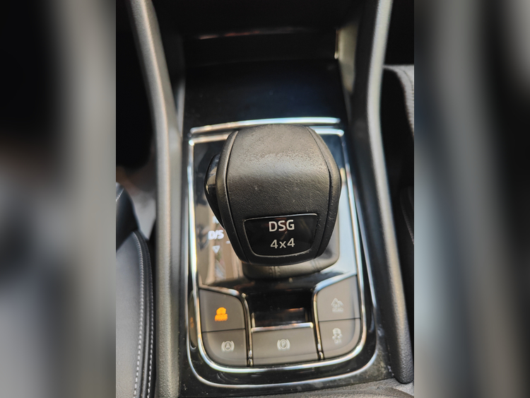 Skoda Karoq Style 4x4 foto 16