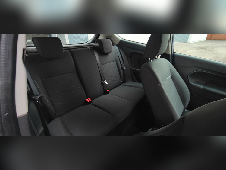Ford Fiesta Black&White Edition foto 12