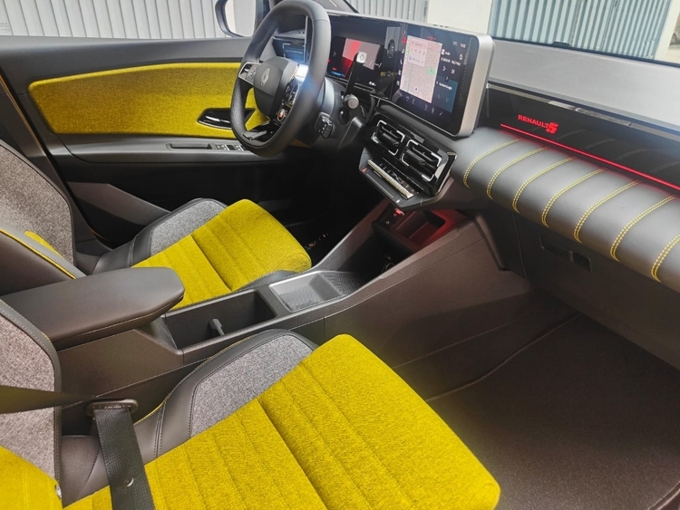 Renault 5 E-Tech 150 Comfort Range Iconic Five foto 7
