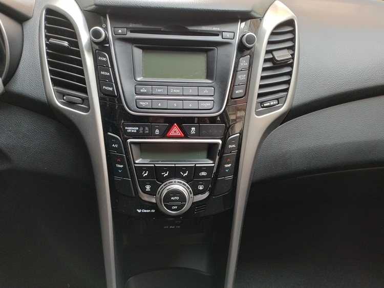 Hyundai i30 Tecno Bluedrive foto 12