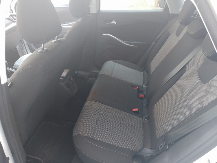 Opel Grandland X Selective foto 9