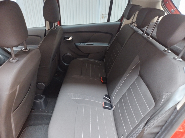 Dacia Sandero Comfort foto 9