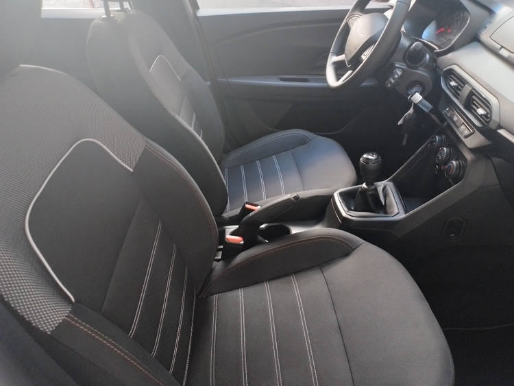 Dacia Sandero Stepway Essential foto 7