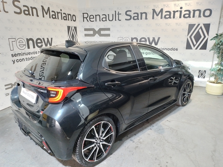 Toyota Yaris Hybrid GR Sport foto 4