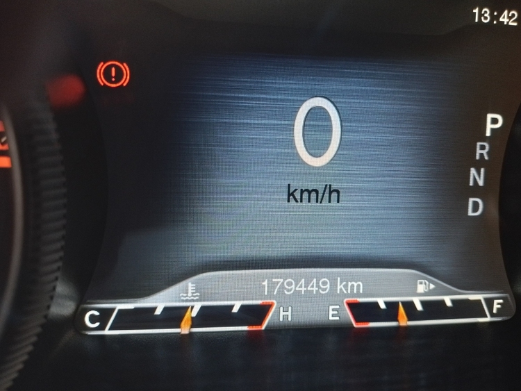 Jeep Cherokee 75 Aniv Auto 4x4 foto 13