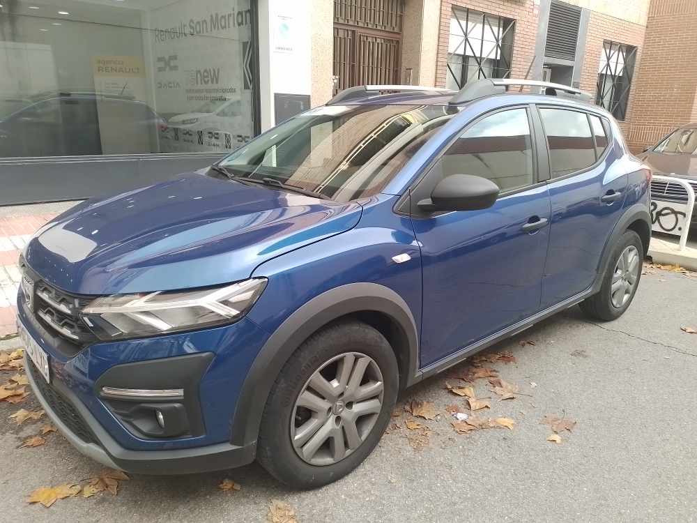 DACIA - SANDERO