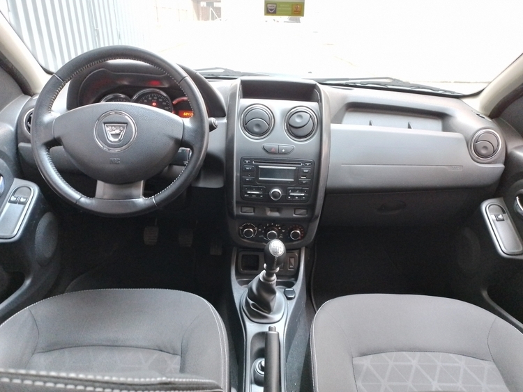 Dacia Duster Esencial foto 11