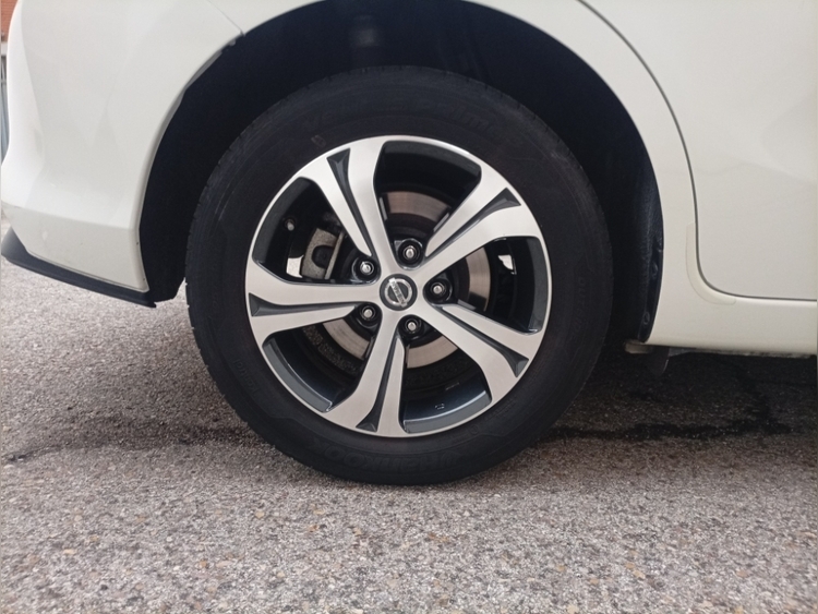 Nissan Pulsar Acenta foto 13