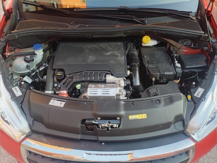 Peugeot 208 Peugeot 208 1.2 PureTech 110 Tech Edition foto 14