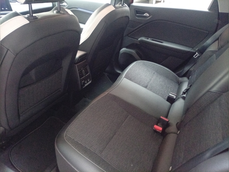 Renault Captur II Techno Fast Track foto 8
