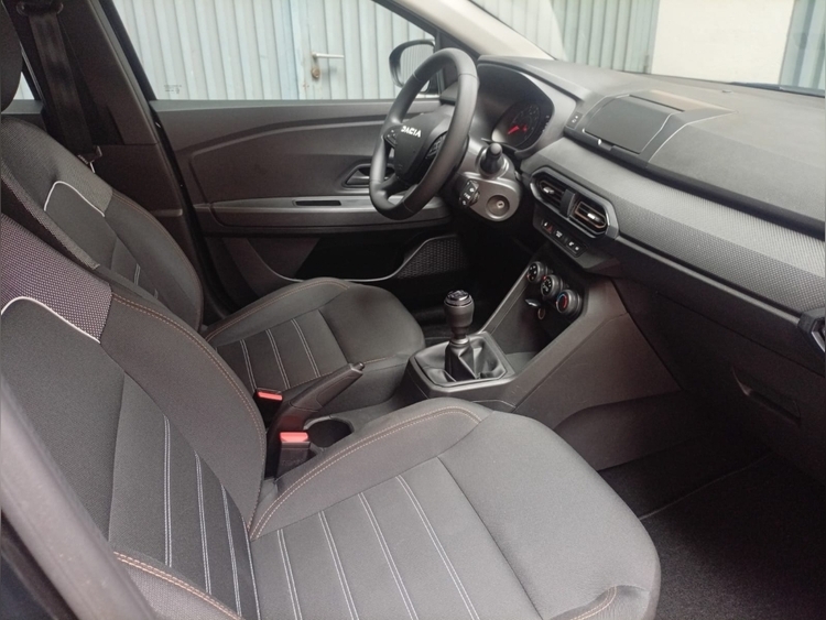 Dacia Sandero Stepway Essential foto 11
