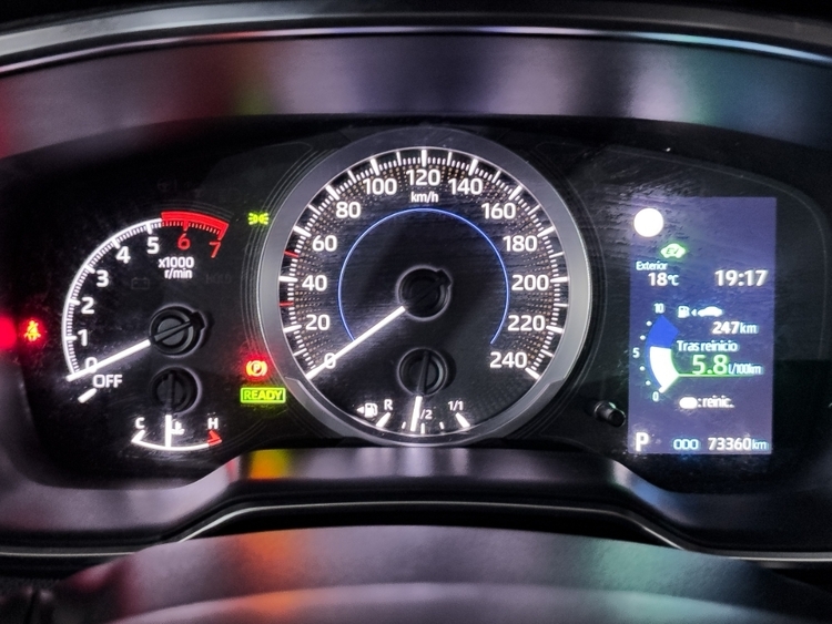 Toyota Corolla Hybrid Active Tech foto 15