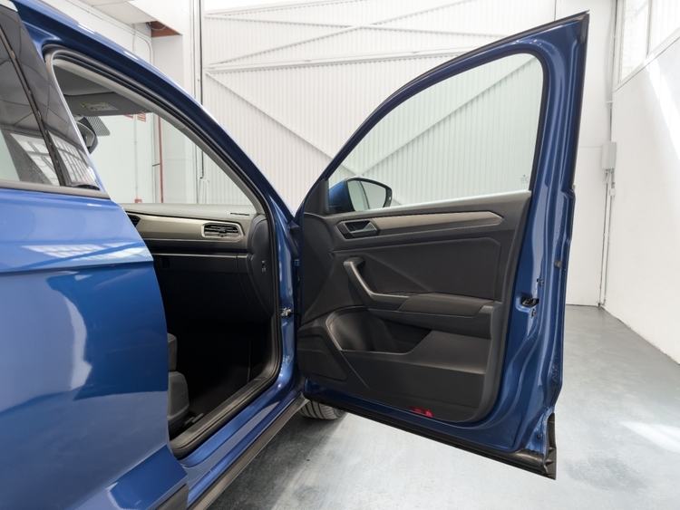 Volkswagen T-Roc Advance foto 18