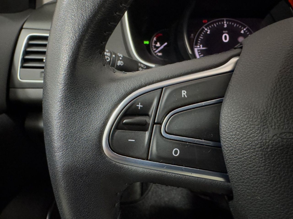 Renault Megane Zen miniatura 6