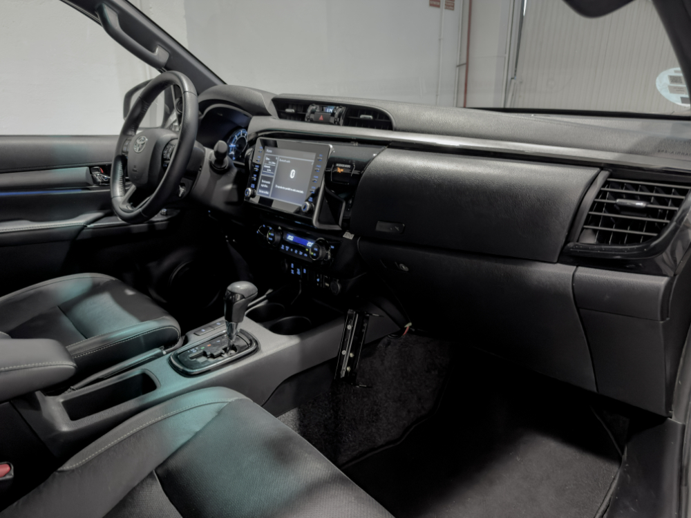 Toyota Hilux Doble Cabina Invincible 4x4 foto 33