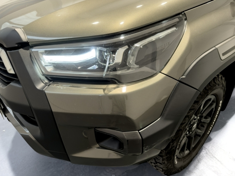 Toyota Hilux Doble Cabina Invincible 4x4 foto 36