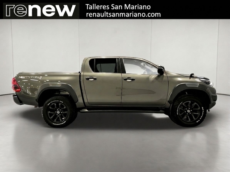 Toyota Hilux Doble Cabina Invincible 4x4 foto 8