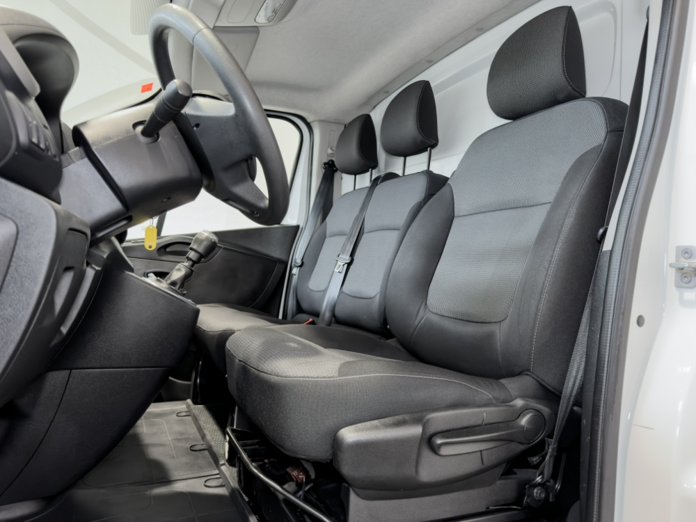 Renault Trafic L1H1 2,7t foto 11
