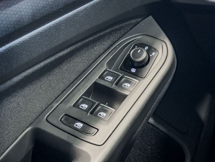 Volkswagen Golf VIII GTI foto 17