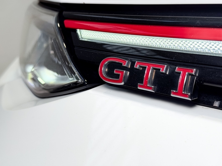 Volkswagen Golf VIII GTI foto 24