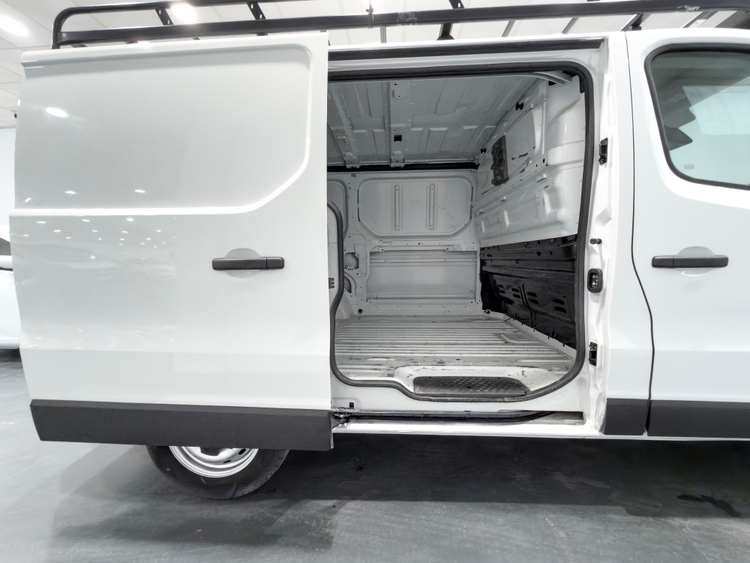 Renault Trafic L1H1 2,8t foto 28
