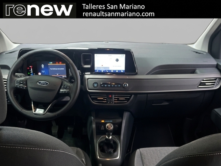 Ford Tourneo Courier Titanium foto 16