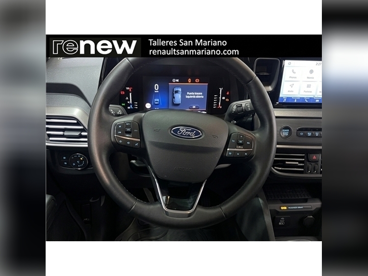 Ford Tourneo Courier Titanium foto 16