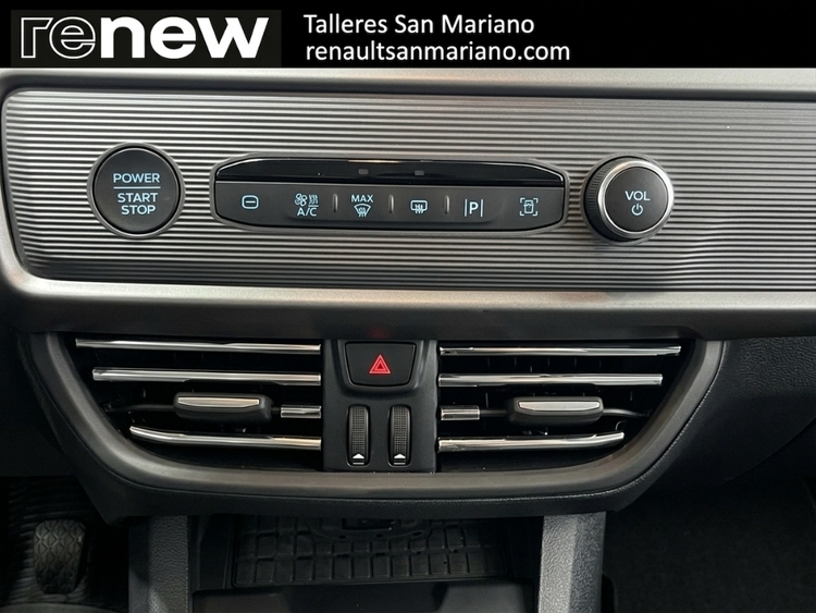 Ford Tourneo Courier Titanium foto 21