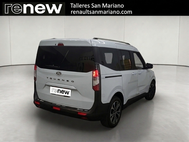 Ford Tourneo Courier Titanium foto 5