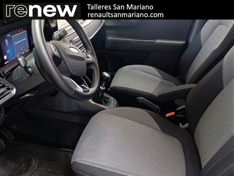 Ford Tourneo Courier Titanium foto 9