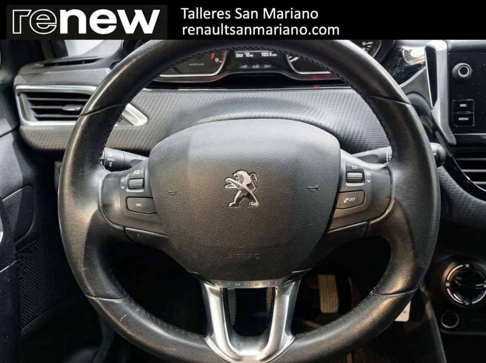 Peugeot 2008 SIGNATURE miniatura 15