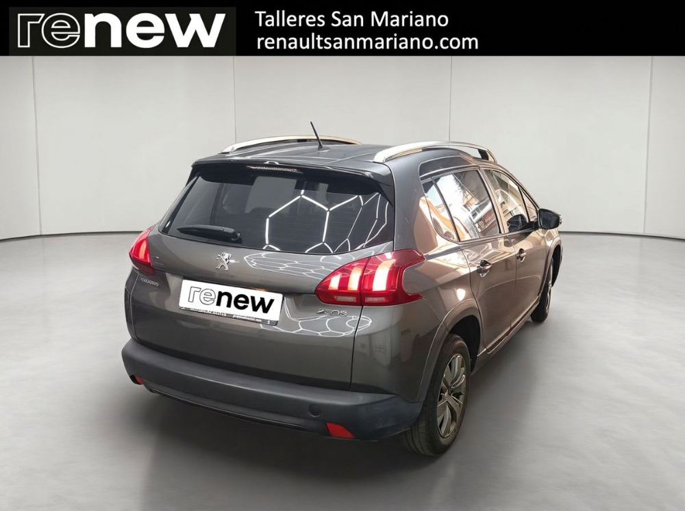 Peugeot 2008 SIGNATURE foto 4