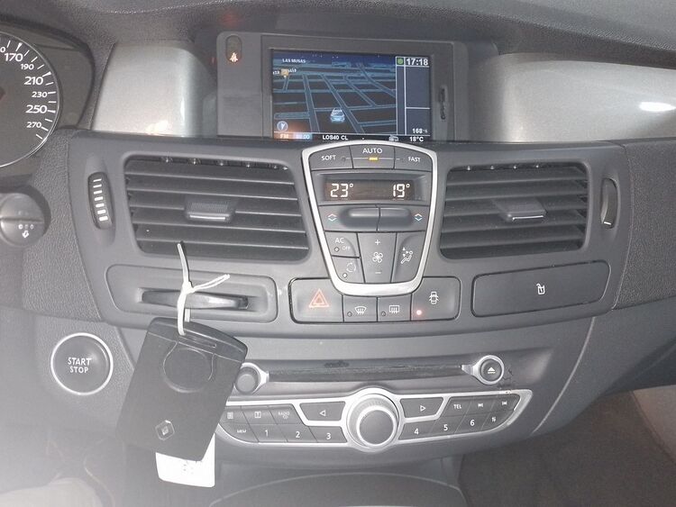 Renault Laguna Dynamique TomTom foto 12
